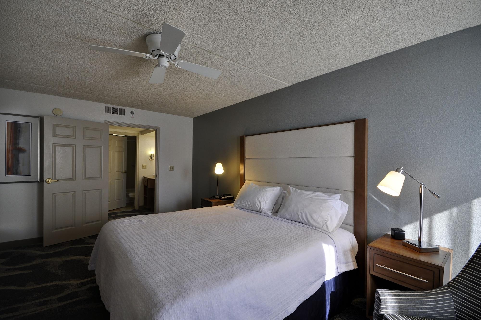Homewood By Hilton Phoenix-biltmore Phoenix