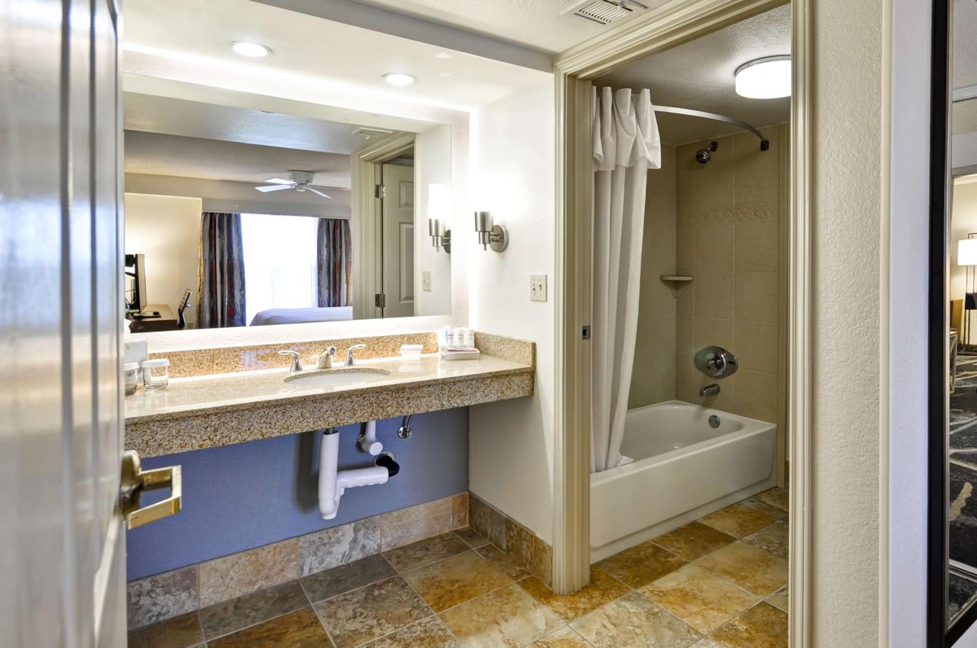 Homewood By Hilton Phoenix-biltmore Hotel 3*