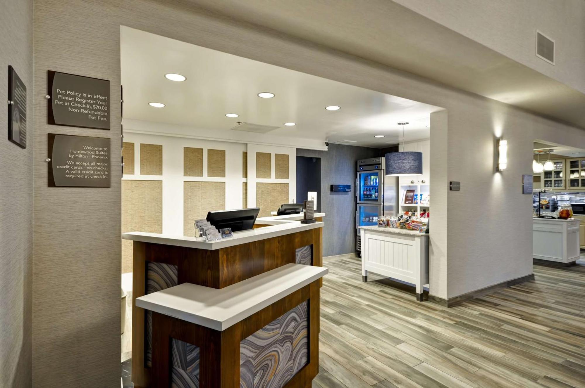 Hotel Homewood By Hilton Phoenix-biltmore