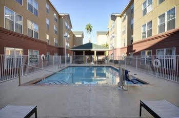 Hotel Homewood By Hilton Phoenix-biltmore 3*